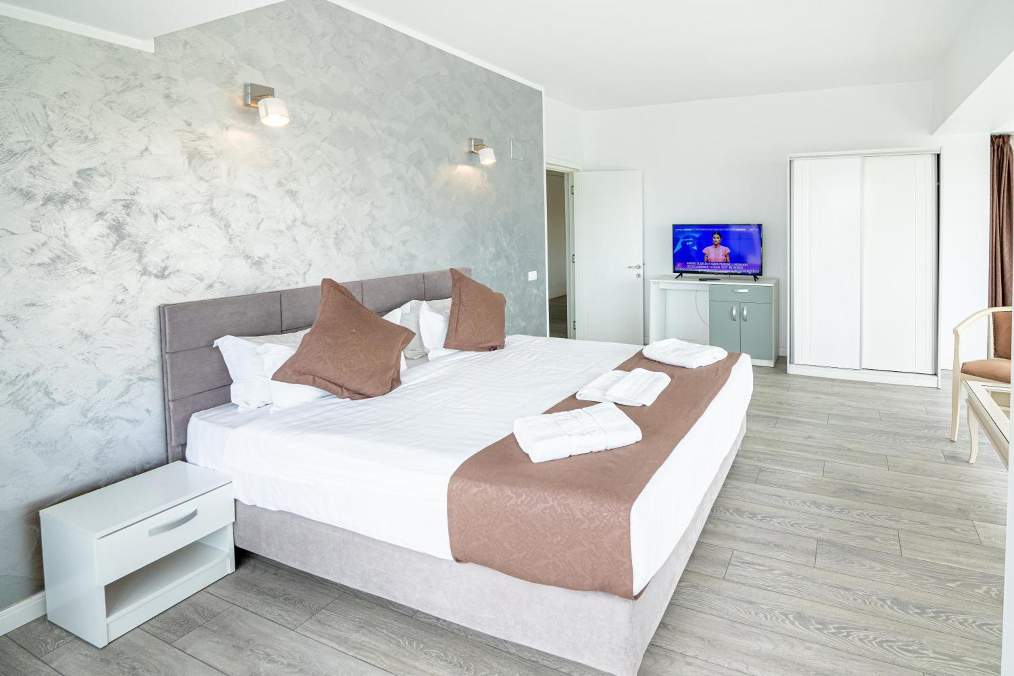 Năvodari Miramare Residence Aparthotel מראה חיצוני תמונה