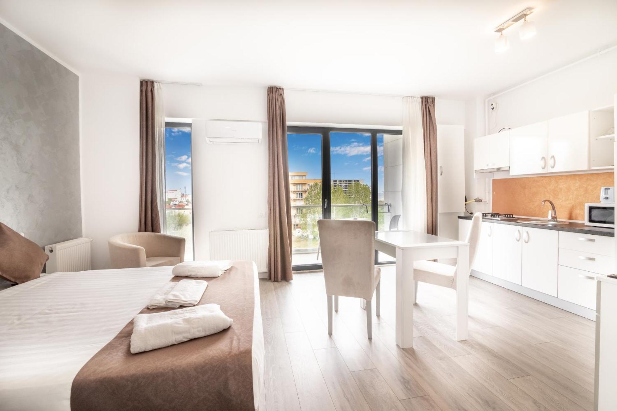 Năvodari Miramare Residence Aparthotel מראה חיצוני תמונה