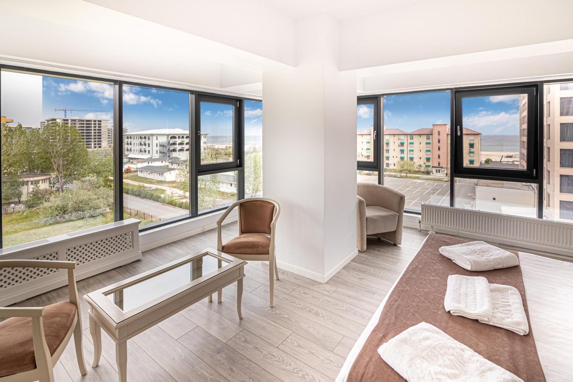 Năvodari Miramare Residence Aparthotel מראה חיצוני תמונה