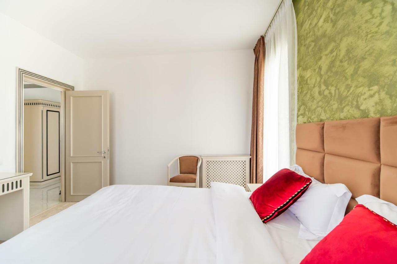 Năvodari Miramare Residence Aparthotel מראה חיצוני תמונה