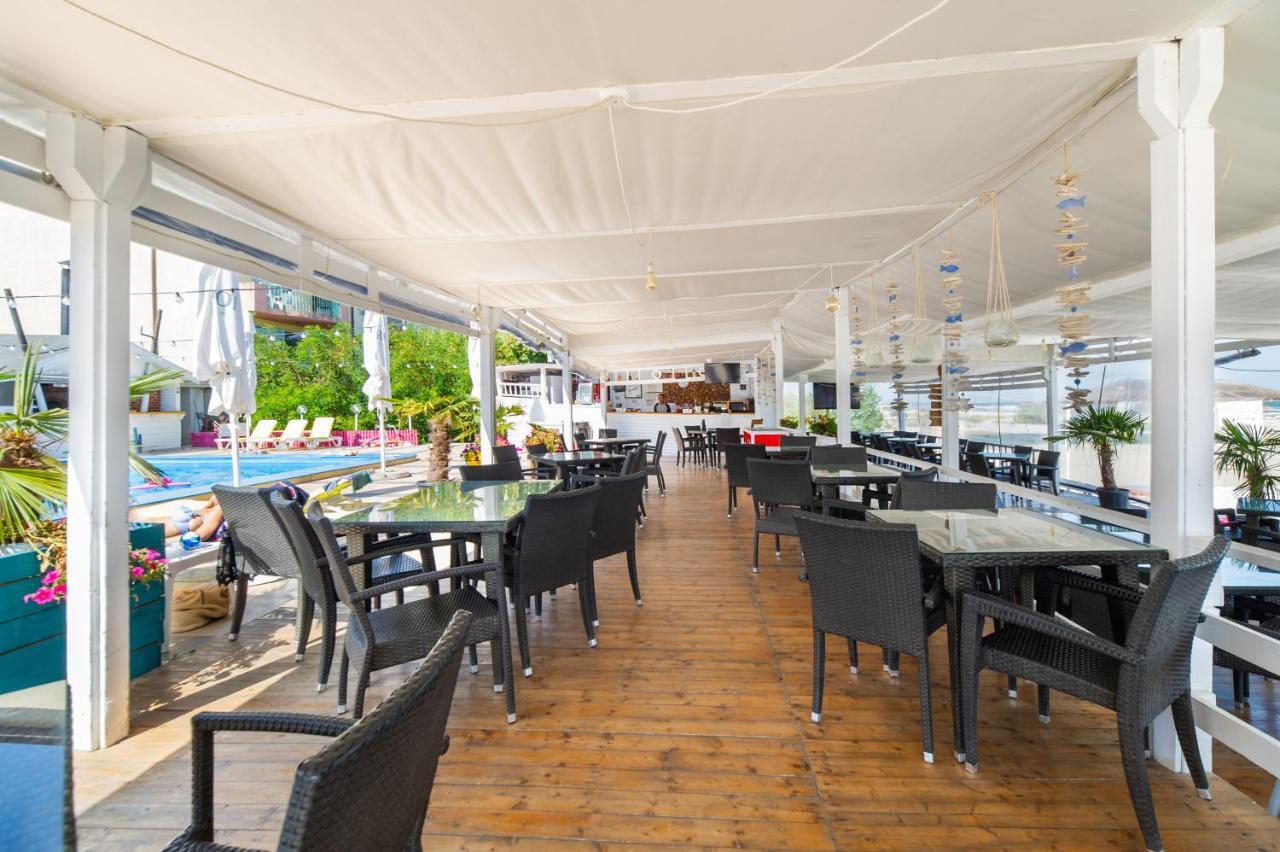 Năvodari Miramare Residence Aparthotel מראה חיצוני תמונה
